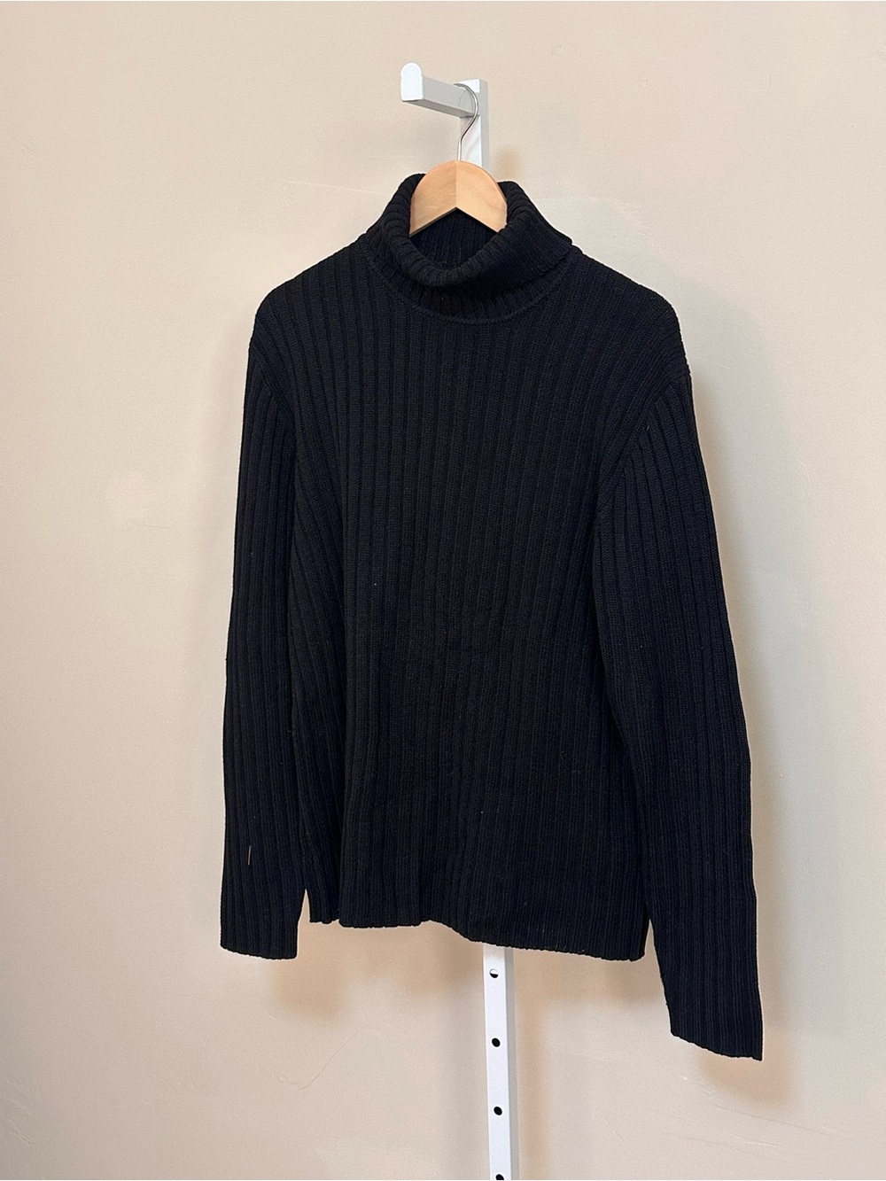 Vintage J.Crew Black Merino Wool Ribbed Turtleneck – Minimalist Quiet Luxury